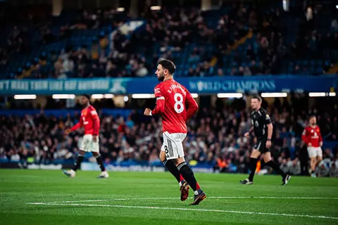 تضم صلاح.. برونو فرنانديز ينضم لقائمة تاريخية في الدوري الإنجليزي